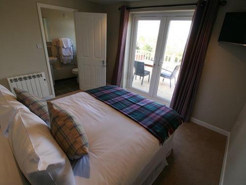 The Fox & Hounds Hotel Swindon Buitenkant foto