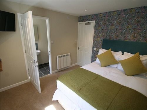 The Fox & Hounds Hotel Swindon Buitenkant foto